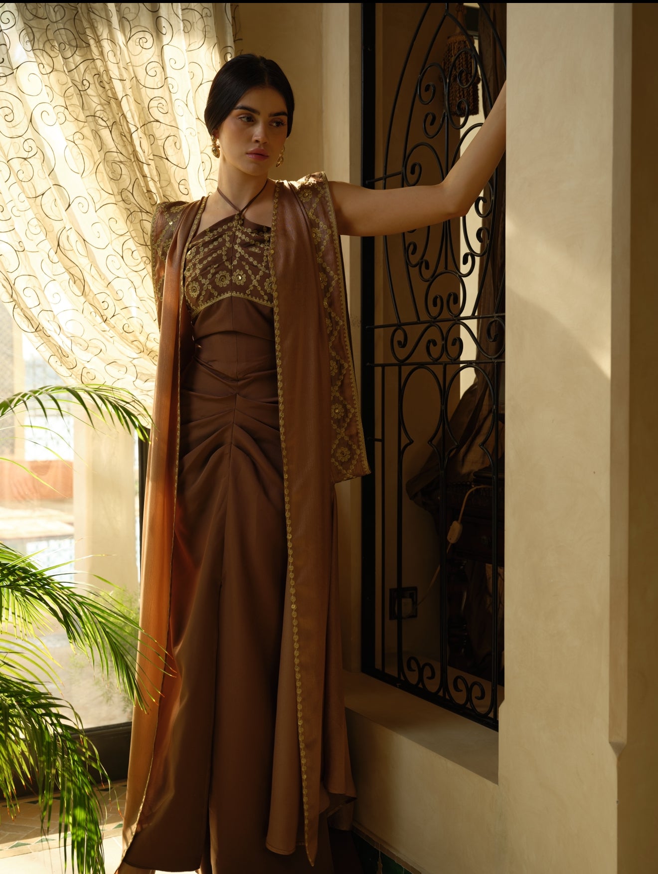 Elegant Mocha Mousse Two-Piece Jalabya